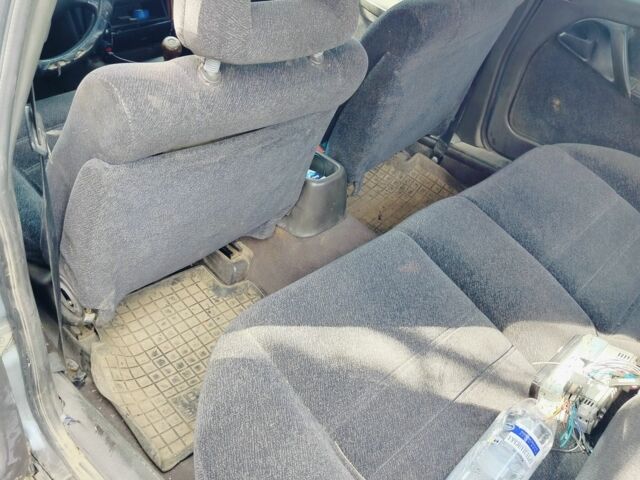 Серый Опель Омега, объемом двигателя 2 л и пробегом 298 тыс. км за 450 $, фото 4 на Automoto.ua