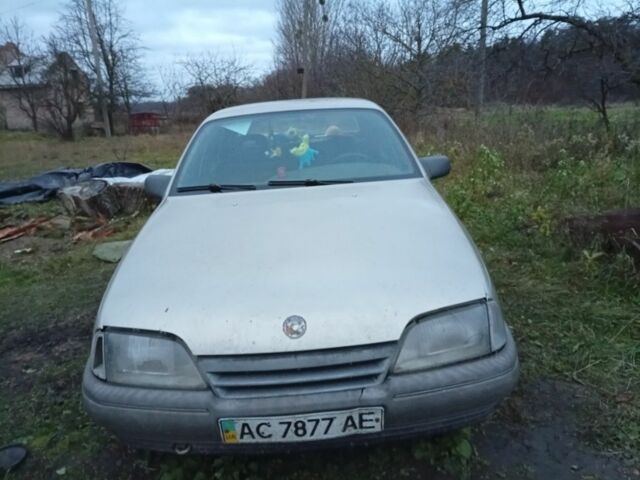 Сірий Опель Омега, об'ємом двигуна 2 л та пробігом 100 тис. км за 400 $, фото 6 на Automoto.ua