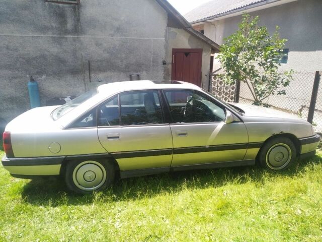 Серый Опель Омега, объемом двигателя 2 л и пробегом 225 тыс. км за 1000 $, фото 1 на Automoto.ua