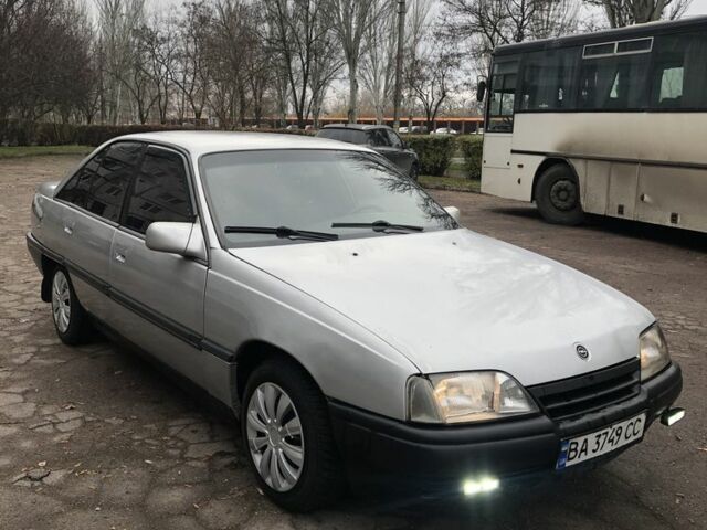 Серый Опель Омега, объемом двигателя 1.8 л и пробегом 325 тыс. км за 1400 $, фото 2 на Automoto.ua