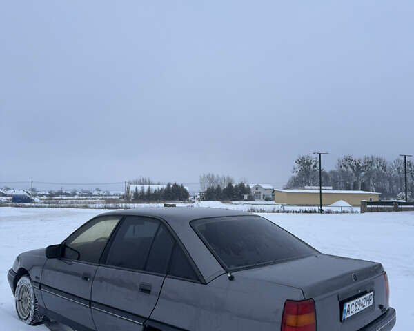 Сірий Опель Омега, об'ємом двигуна 2 л та пробігом 189 тис. км за 1150 $, фото 2 на Automoto.ua