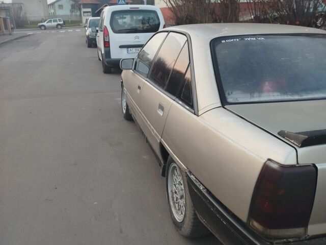 Серый Опель Омега, объемом двигателя 0 л и пробегом 150 тыс. км за 876 $, фото 4 на Automoto.ua