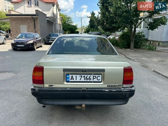 Сірий Опель Омега, об'ємом двигуна 2 л та пробігом 250 тис. км за 1500 $, фото 18 на Automoto.ua