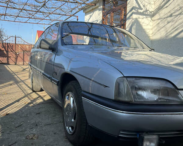 Серый Опель Омега, объемом двигателя 2 л и пробегом 322 тыс. км за 2100 $, фото 5 на Automoto.ua