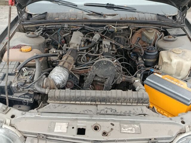 Серый Опель Омега, объемом двигателя 2 л и пробегом 200 тыс. км за 400 $, фото 3 на Automoto.ua