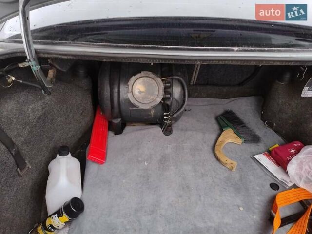 Серый Опель Омега, объемом двигателя 2 л и пробегом 170 тыс. км за 1100 $, фото 4 на Automoto.ua