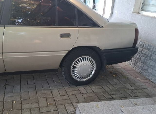 Опель Омега 1988 в Николаеве на Automoto.ua Серый Опель Омега, объемом двигателя 0 л и пробегом 300 тыс. км за 1328 $, фото 6 на Automoto.ua