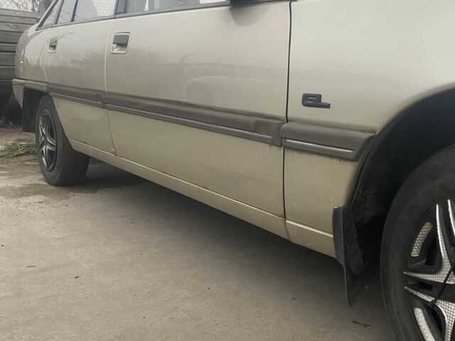 Серый Опель Омега, объемом двигателя 2 л и пробегом 150 тыс. км за 999 $, фото 6 на Automoto.ua