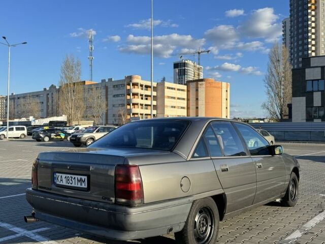 Серый Опель Омега, объемом двигателя 2 л и пробегом 425 тыс. км за 1700 $, фото 3 на Automoto.ua