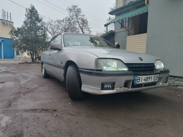 Серый Опель Омега, объемом двигателя 2 л и пробегом 388 тыс. км за 710 $, фото 2 на Automoto.ua