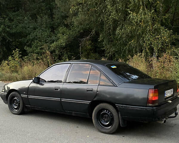Сірий Опель Омега, об'ємом двигуна 2 л та пробігом 445 тис. км за 950 $, фото 3 на Automoto.ua