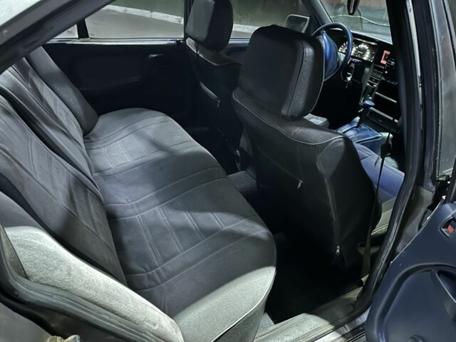 Серый Опель Омега, объемом двигателя 2 л и пробегом 200 тыс. км за 950 $, фото 5 на Automoto.ua