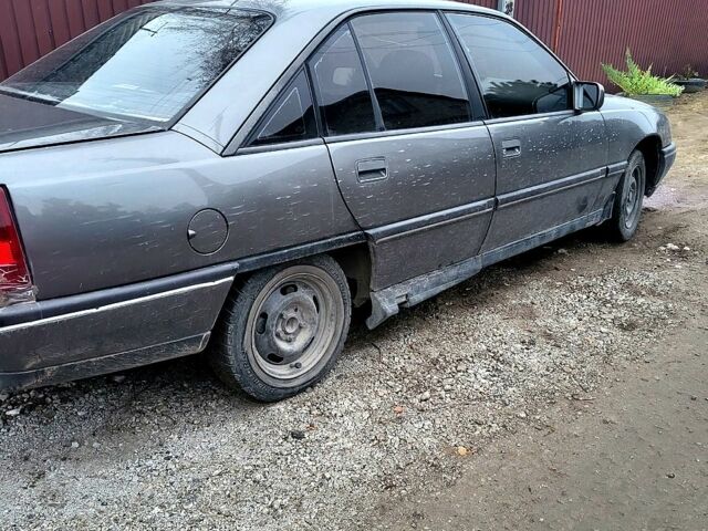 Сірий Опель Омега, об'ємом двигуна 2 л та пробігом 0 тис. км за 1100 $, фото 3 на Automoto.ua