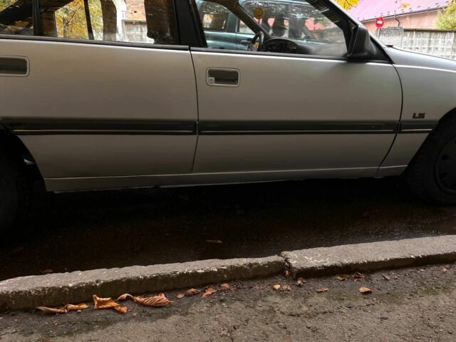 Опель Омега 1988 в Городке на Automoto.ua Серый Опель Омега, объемом двигателя 2.3 л и пробегом 320 тыс. км за 650 $, фото 5 на Automoto.ua