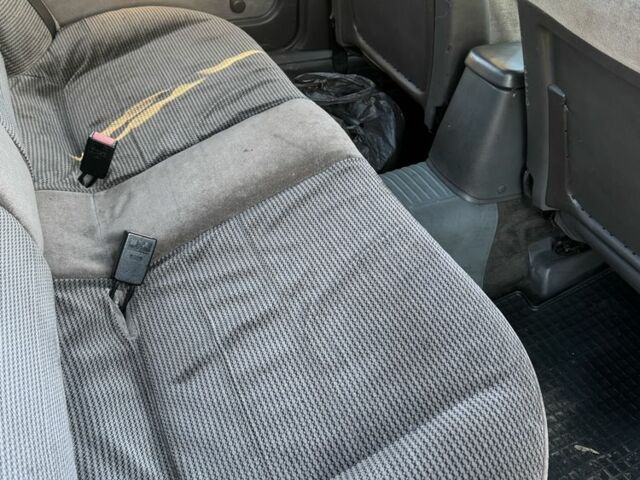 Серый Опель Омега, объемом двигателя 2 л и пробегом 425 тыс. км за 1700 $, фото 6 на Automoto.ua