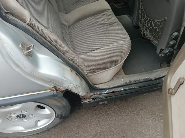 Серый Опель Омега, объемом двигателя 2 л и пробегом 388 тыс. км за 710 $, фото 7 на Automoto.ua