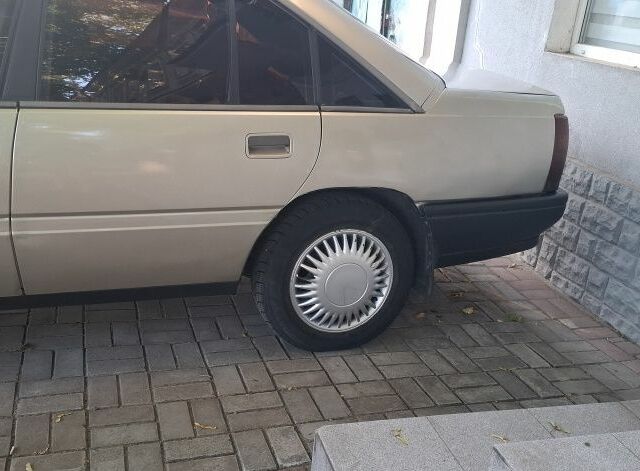 Опель Омега 1988 в Николаеве на Automoto.ua Серый Опель Омега, объемом двигателя 0 л и пробегом 300 тыс. км за 1328 $, фото 5 на Automoto.ua