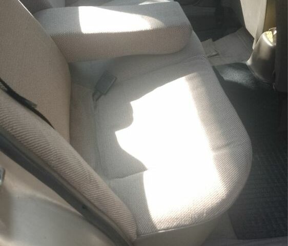 Сірий Опель Омега, об'ємом двигуна 1 л та пробігом 260 тис. км за 1750 $, фото 5 на Automoto.ua
