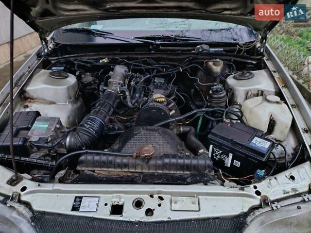 Серый Опель Омега, объемом двигателя 1.8 л и пробегом 500 тыс. км за 400 $, фото 4 на Automoto.ua