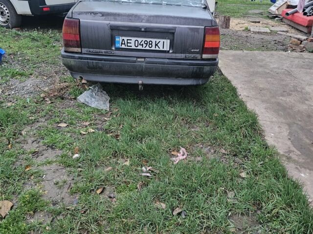 Серый Опель Омега, объемом двигателя 2 л и пробегом 120 тыс. км за 521 $, фото 5 на Automoto.ua