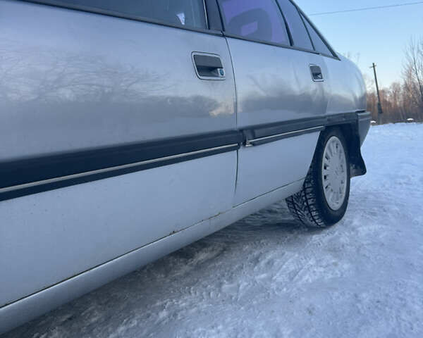 Серый Опель Омега, объемом двигателя 2 л и пробегом 400 тыс. км за 1500 $, фото 3 на Automoto.ua