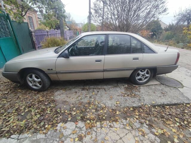 Серый Опель Омега, объемом двигателя 1.8 л и пробегом 184 тыс. км за 1192 $, фото 6 на Automoto.ua