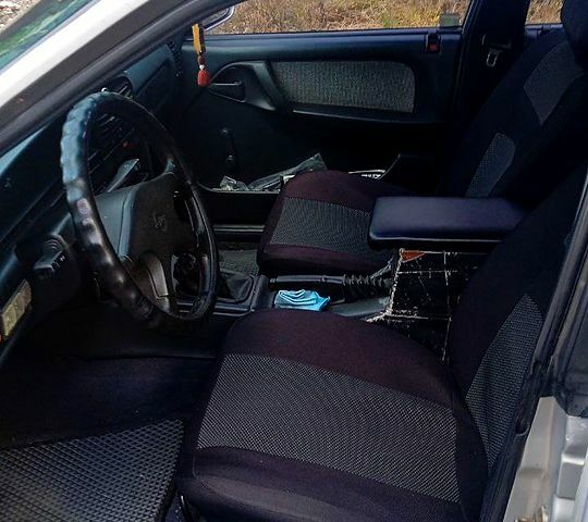 Сірий Опель Омега, об'ємом двигуна 2 л та пробігом 210 тис. км за 1200 $, фото 4 на Automoto.ua