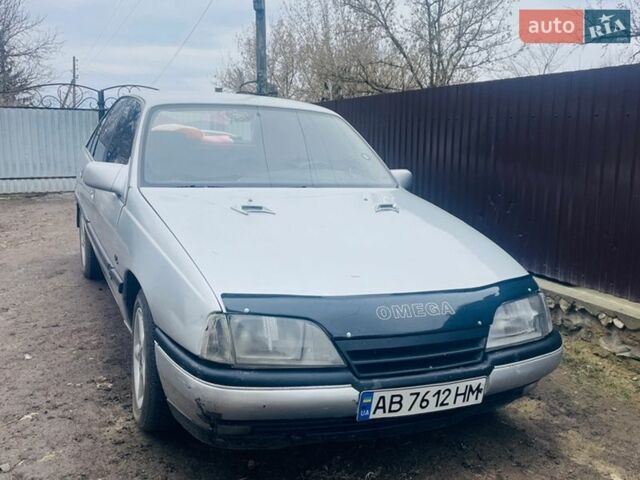 Сірий Опель Омега, об'ємом двигуна 2 л та пробігом 42 тис. км за 2000 $, фото 2 на Automoto.ua