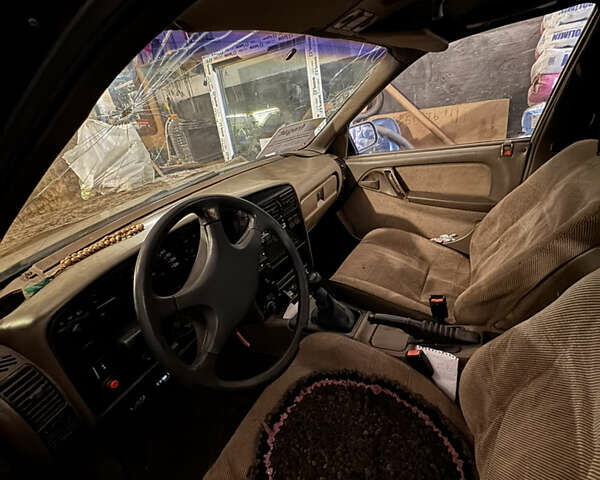 Серый Опель Омега, объемом двигателя 2 л и пробегом 350 тыс. км за 800 $, фото 6 на Automoto.ua