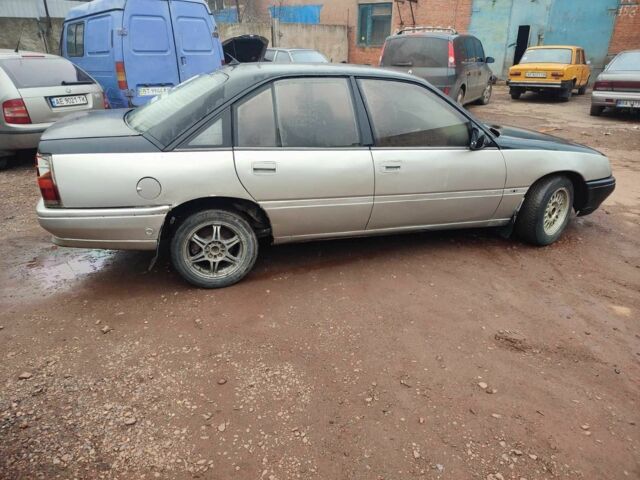 Серый Опель Омега, объемом двигателя 2 л и пробегом 209 тыс. км за 550 $, фото 4 на Automoto.ua