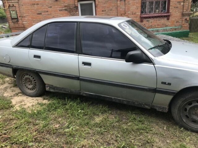 Серый Опель Омега, объемом двигателя 2 л и пробегом 250 тыс. км за 600 $, фото 4 на Automoto.ua