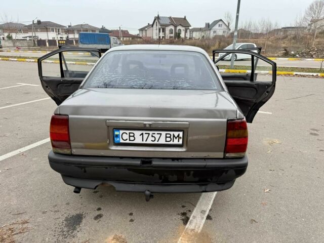 Серый Опель Омега, объемом двигателя 2 л и пробегом 250 тыс. км за 1000 $, фото 8 на Automoto.ua