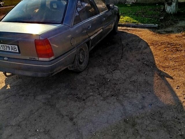 Сірий Опель Омега, об'ємом двигуна 2 л та пробігом 326 тис. км за 850 $, фото 3 на Automoto.ua