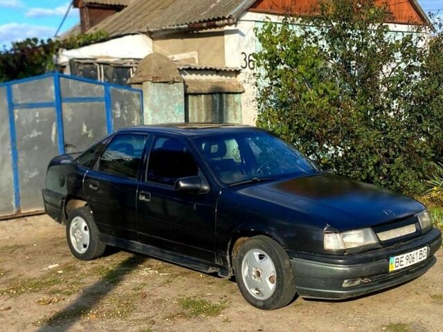 Опель Омега 1990 в Николаеве на Automoto.ua Серый Опель Омега, объемом двигателя 2 л и пробегом 529 тыс. км за 1000 $, фото 2 на Automoto.ua