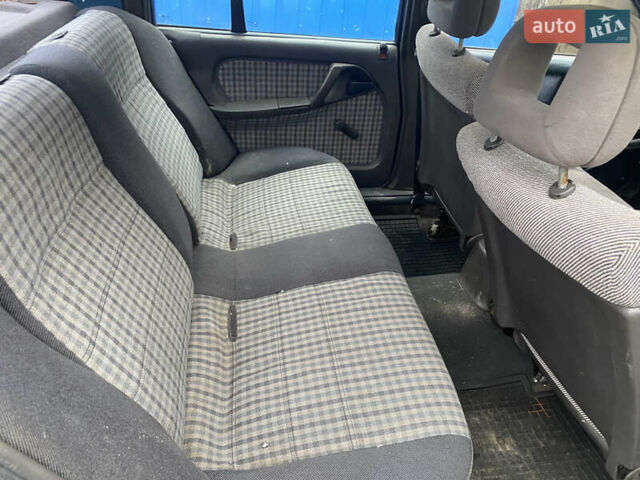 Сірий Опель Омега, об'ємом двигуна 2 л та пробігом 250 тис. км за 1179 $, фото 5 на Automoto.ua