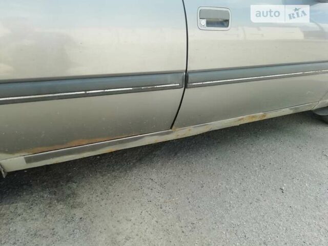 Серый Опель Омега, объемом двигателя 2 л и пробегом 300 тыс. км за 1100 $, фото 11 на Automoto.ua