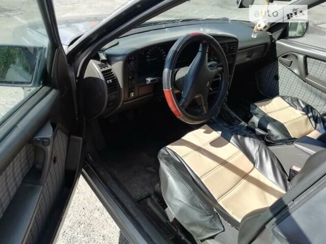 Серый Опель Омега, объемом двигателя 2 л и пробегом 300 тыс. км за 1100 $, фото 13 на Automoto.ua