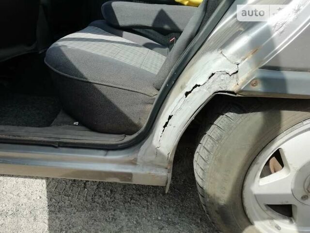 Серый Опель Омега, объемом двигателя 2 л и пробегом 300 тыс. км за 1100 $, фото 19 на Automoto.ua