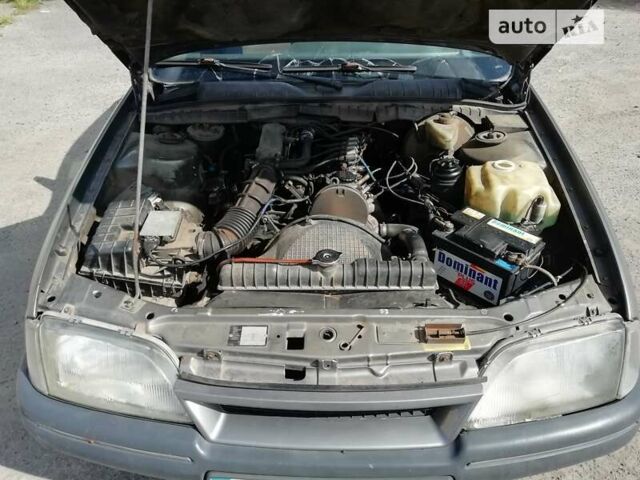 Серый Опель Омега, объемом двигателя 2 л и пробегом 300 тыс. км за 1100 $, фото 16 на Automoto.ua