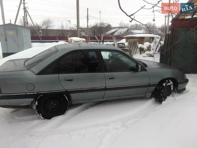 Серый Опель Омега, объемом двигателя 2.3 л и пробегом 320 тыс. км за 2000 $, фото 3 на Automoto.ua