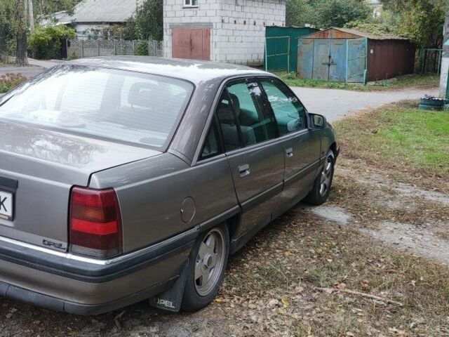 Серый Опель Омега, объемом двигателя 2 л и пробегом 2 тыс. км за 1800 $, фото 3 на Automoto.ua