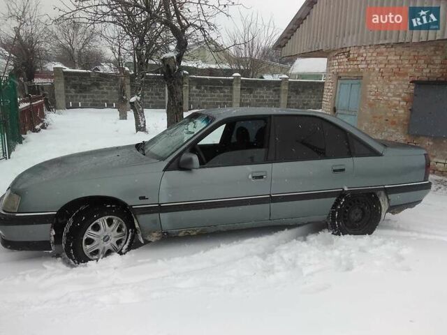 Серый Опель Омега, объемом двигателя 2.3 л и пробегом 320 тыс. км за 2000 $, фото 2 на Automoto.ua