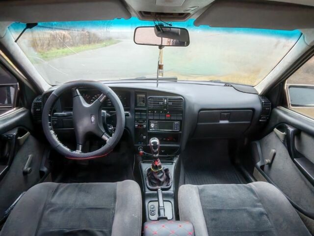 Серый Опель Омега, объемом двигателя 2 л и пробегом 313 тыс. км за 829 $, фото 4 на Automoto.ua