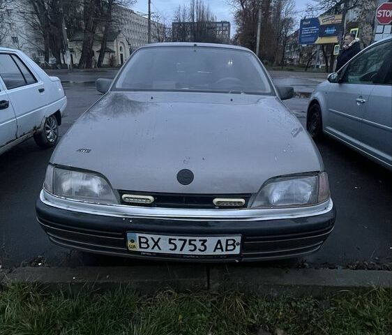 Сірий Опель Омега, об'ємом двигуна 2 л та пробігом 333 тис. км за 1450 $, фото 3 на Automoto.ua