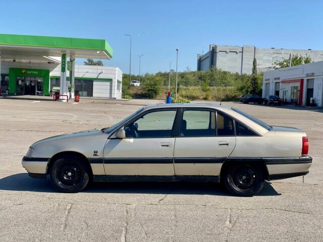 Сірий Опель Омега, об'ємом двигуна 2 л та пробігом 502 тис. км за 700 $, фото 6 на Automoto.ua