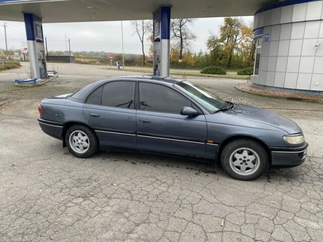 Серый Опель Омега, объемом двигателя 2 л и пробегом 317 тыс. км за 1780 $, фото 4 на Automoto.ua