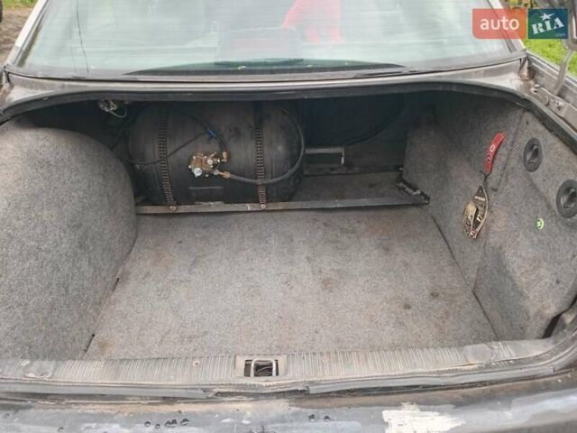 Сірий Опель Омега, об'ємом двигуна 2.5 л та пробігом 246 тис. км за 2200 $, фото 4 на Automoto.ua