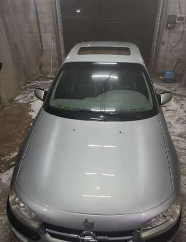 Сірий Опель Омега, об'ємом двигуна 2 л та пробігом 550 тис. км за 1800 $, фото 1 на Automoto.ua