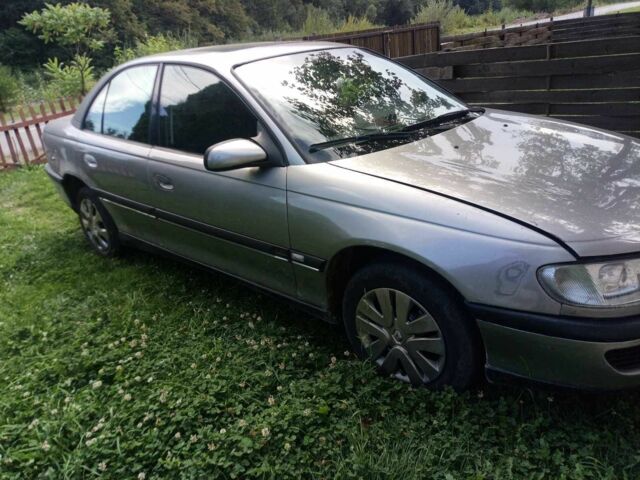 Сірий Опель Омега, об'ємом двигуна 2.5 л та пробігом 257 тис. км за 1650 $, фото 1 на Automoto.ua