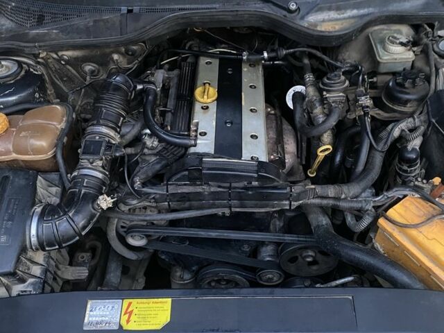 Серый Опель Омега, объемом двигателя 2 л и пробегом 317 тыс. км за 1780 $, фото 7 на Automoto.ua